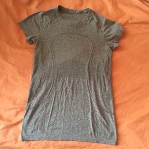 Lululemon running t shirt